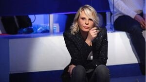Maria De Filippi e giudice di Forum richiamate per sessismo: la denuncia