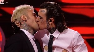 Rosa Chemical bacia Fedez a Sanremo 2023, Chiara Ferragni: «Senza parole». VIDEO