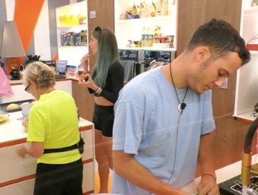 Diretta GF Vip interrotta: ipotesi fuga di un concorrente e vero motivo