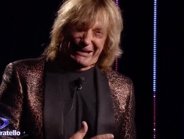 Enzo Paolo Turchi, crisi per la figlia Maria. Signorini: «Perché sei al GF?»