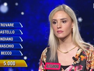 L'Eredità, Alessandra senza il becco di un quattrino per via del merlo: 'Mi faceva paura'