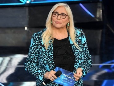 Insulti Mara Venier per comunicato pro Israele ma è capro espiatorio Rai