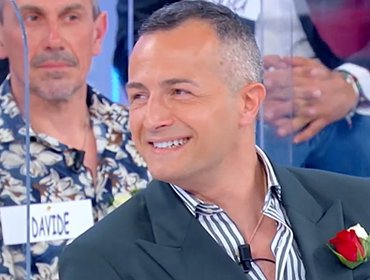 Uomini e Donne, Gloria dubita di Riccardo Guarnieri: 'Che sei venuto a fare qui?'