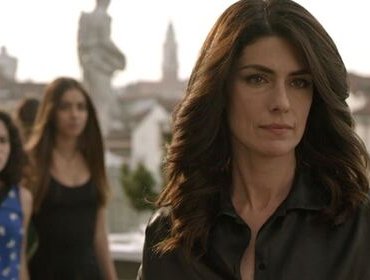 Stasera in tv, oggi 27 ottobre 2021: Luce dei tuoi occhi e Mio fratello rincorre i dinosauri
