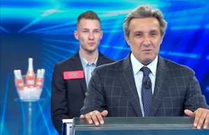 L’Eredità, Flavio Insinna saluta Antonella Clerici: ’non facciamo concorrenza’