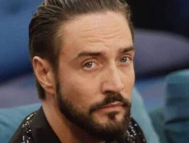 GF Vip, Alex Belli in lacrime: «Ci stiamo provando da un anno»