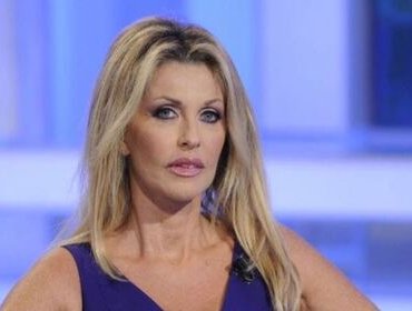 Paola Ferrari, addio alla Rai: 'Mi dicono che sono vecchia'