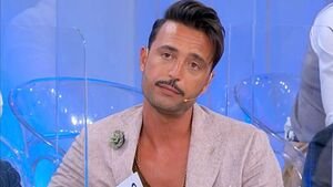 UeD, Armando Incarnato fidanzato: «Ha 20 anni meno di lui». La segnalazione
