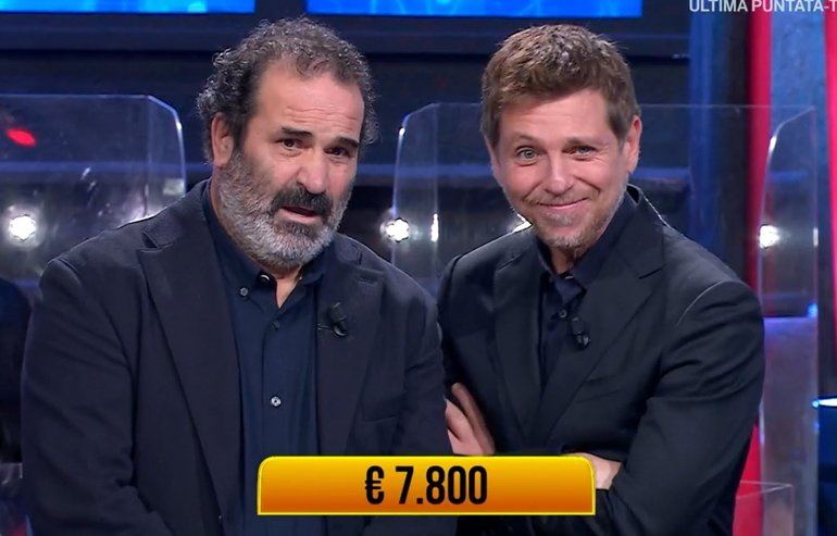 Ascolti TV 21 febbraio, cala l'audience de L'Eredità: Amadeus gongola con Soliti Ignoti