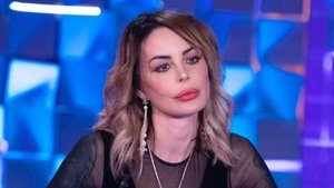 Nina Moric: «Stavo per morire». Periodo buio e rivelazione sul figlio Carlos