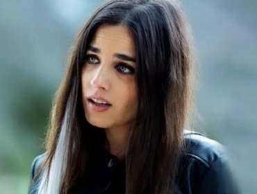 Un posto al sole, spoiler: Manuela soffre per Niko, Micaela interviene 