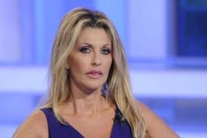 Paola Ferrari, addio alla Rai: ’Mi dicono che sono vecchia’