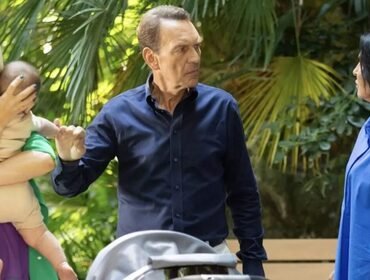 Un posto al sole, spoiler: malore per Marina, una proposta per Roberto 