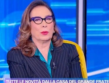 Cesara Buonamici conduce Pomeriggio 5 e via Myrta Merlino? Voci clamorose