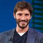 Chi è Stefano De Martino: biografia, età, altezza, moglie e figlio