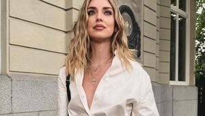 Chiara Ferragni beccata a pranzo con un uomo: lui scappa di nascosto