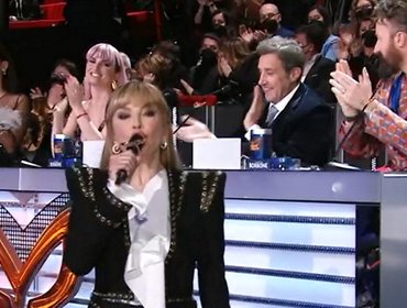 Ascolti TV 11 febbraio, Flavio Insinna festeggia con Il Cantante Mascherato e L'Eredità