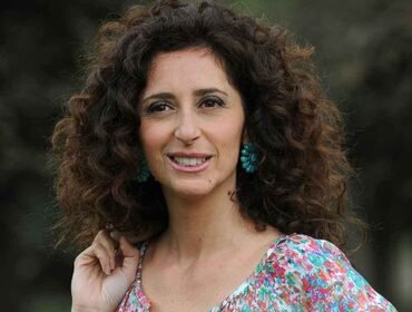 Chi è Teresa Mannino: Sanremo 2024, Zelig, tradimento, figlia e carriera