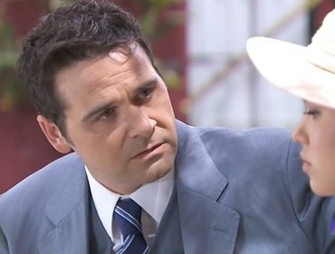Una Vita, anticipazioni spagnole: Anabel nella rete di Aurelio