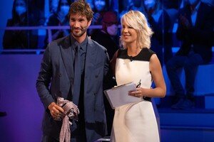 Stasera in tv, oggi 8 gennaio 2022: C’è posta per te e Tali e quali