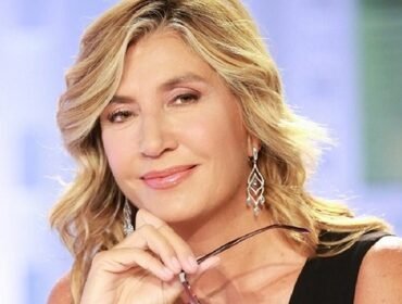 Myrta Merlino si gode l'estate prima di Pomeriggio 5: passione con Tardelli
