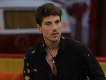GF Vip, Daniele Dal Moro svela i suoi problemi di salute: l'intervento del cardiologo
