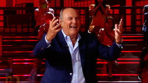 Gerry Scotti torna con Caduta Libera: svelato primo concorrente