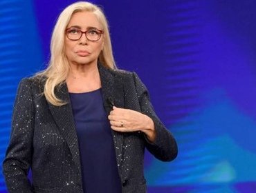 Mara Venier choc, problemi di salute: «Devo fare altri 3 interventi»