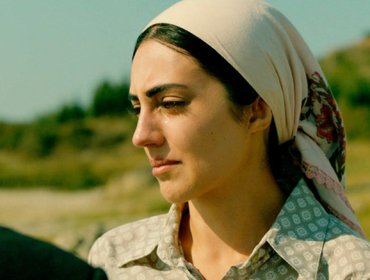 Terra amara, spoiler: Çetin vuole sposare Gülten, la reazione di lei è spiazzante 