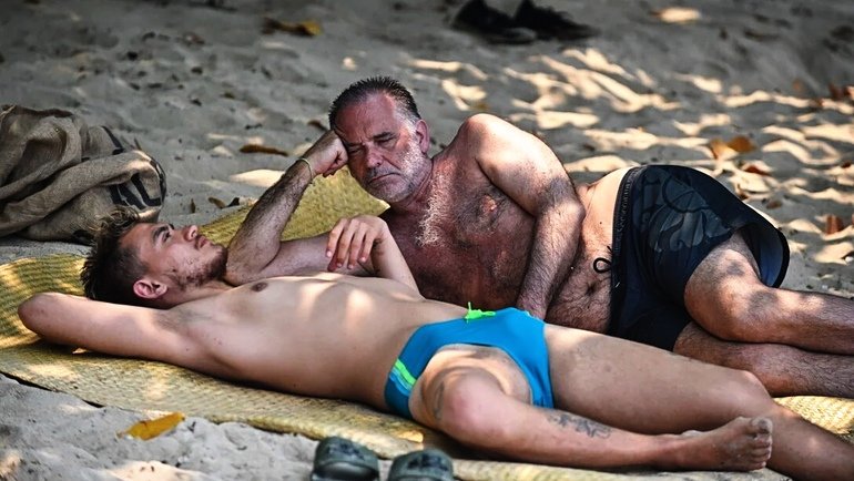 Alessandro Cecchi Paone: «Ecco dove ho fatto l'amore con Simone all'Isola»