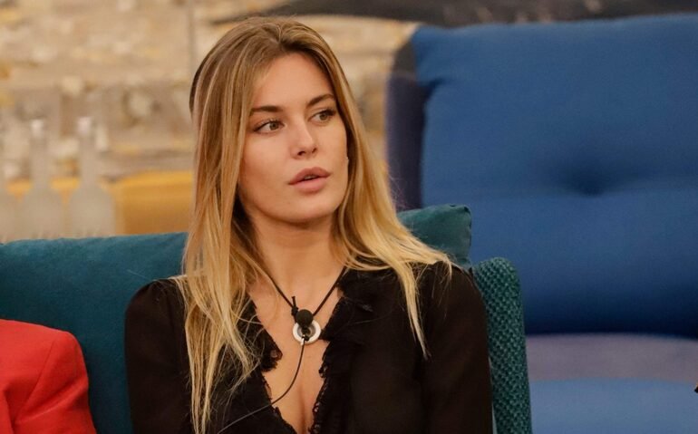 GF Vip, Sophie Codegoni: «Matteo Ranieri? L'ho coperto»