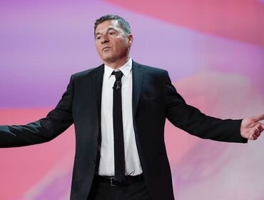 Perché Teo Mammucari ha abbandonato Belve? Ecco cosa è successo davvero