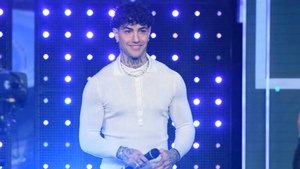 Tony Effe escluso Capodanno Roma: ecco testi e canzoni nel mirino