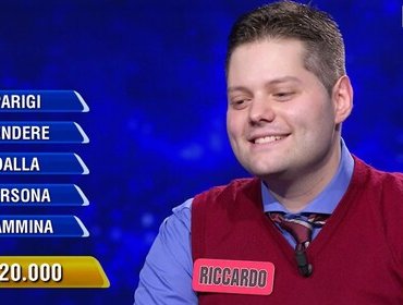 L'Eredità, il nuovo campione Riccardo la paga Cara buttandosi su Asta
