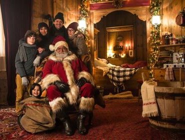 Stasera in tv, oggi 14 dicembre 2021: 10 giorni con Babbo Natale e Il Collegio 6