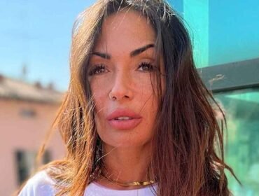 UeD, Ida Platano insultata sull'aspetto, lei sbotta: «Soffro di una patologia»