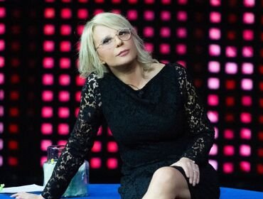Maria De Filippi da record lascia la conduzione? L'idea di Berlusconi
