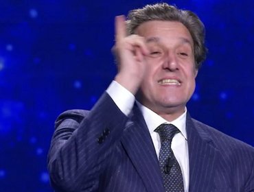L'eredità, Flavio Insinna e l'accorato appello: 'Sono molto privilegiato'