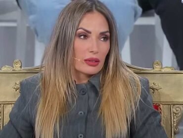 Uomini e Donne anticipazioni 31 gennaio - 2 febbraio: bacio per Ida Platano