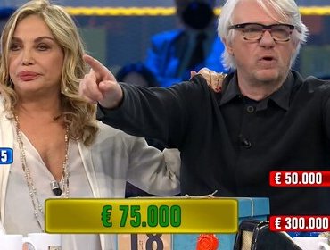 Ascolti TV 26 febbraio, Marzia un po' delusa ad Affari Tuoi quando scopre il suo pacco