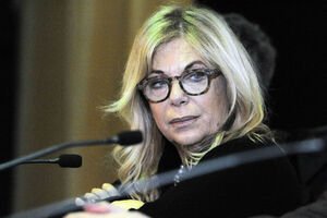 Rita Dalla Chiesa contro Antonella Elia: «Ce l’ha solo con sé stessa»