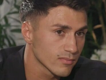 Temptation Island, insulti per Mirko e Greta. Lui esplode: «Fate pena»