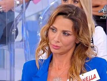 Uomini e Donne, Antonella svela perché è andata via con Luca senza dir nulla