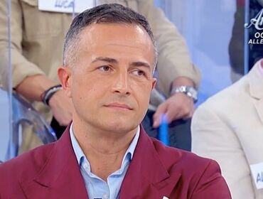 Uomini e Donne, anticipazioni 6-8 febbraio: segnalazione su Riccardo Guarnieri