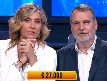 Ascolti TV 20 febbraio, ai Soliti Ignoti Marco Tardelli conforta Myrta nell'amaro finale